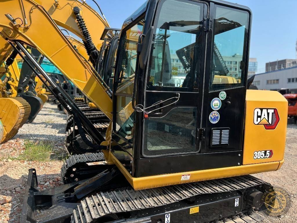 Pelle sur chenilles Caterpillar 305 — occasion 2023