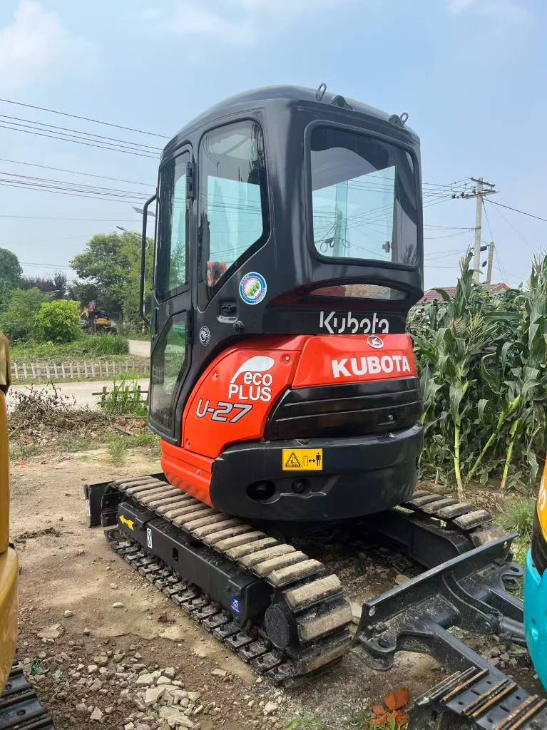 Kubota U 27