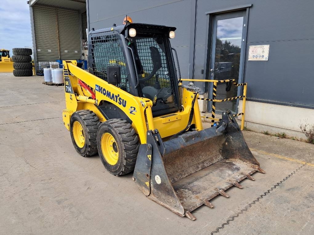 Komatsu SK714-5