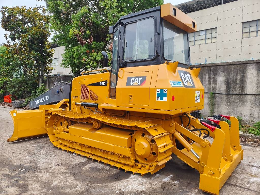 CAT D 5 K