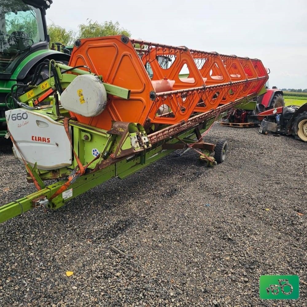 CLAAS V660 Grain Header