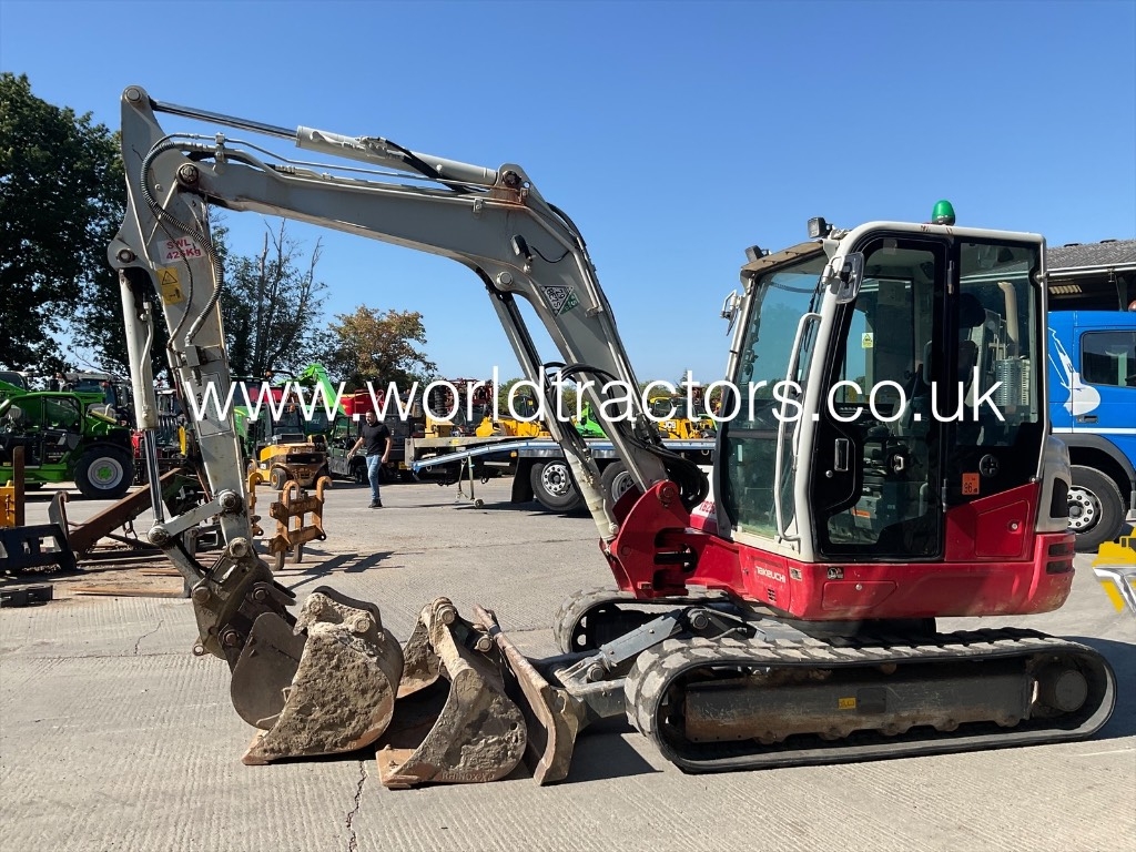 Mini-pelle Takeuchi TB 250 — occasion 2022, 2 880 h