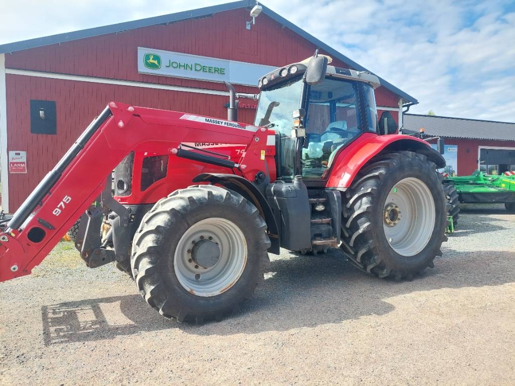 Massey Ferguson 7495