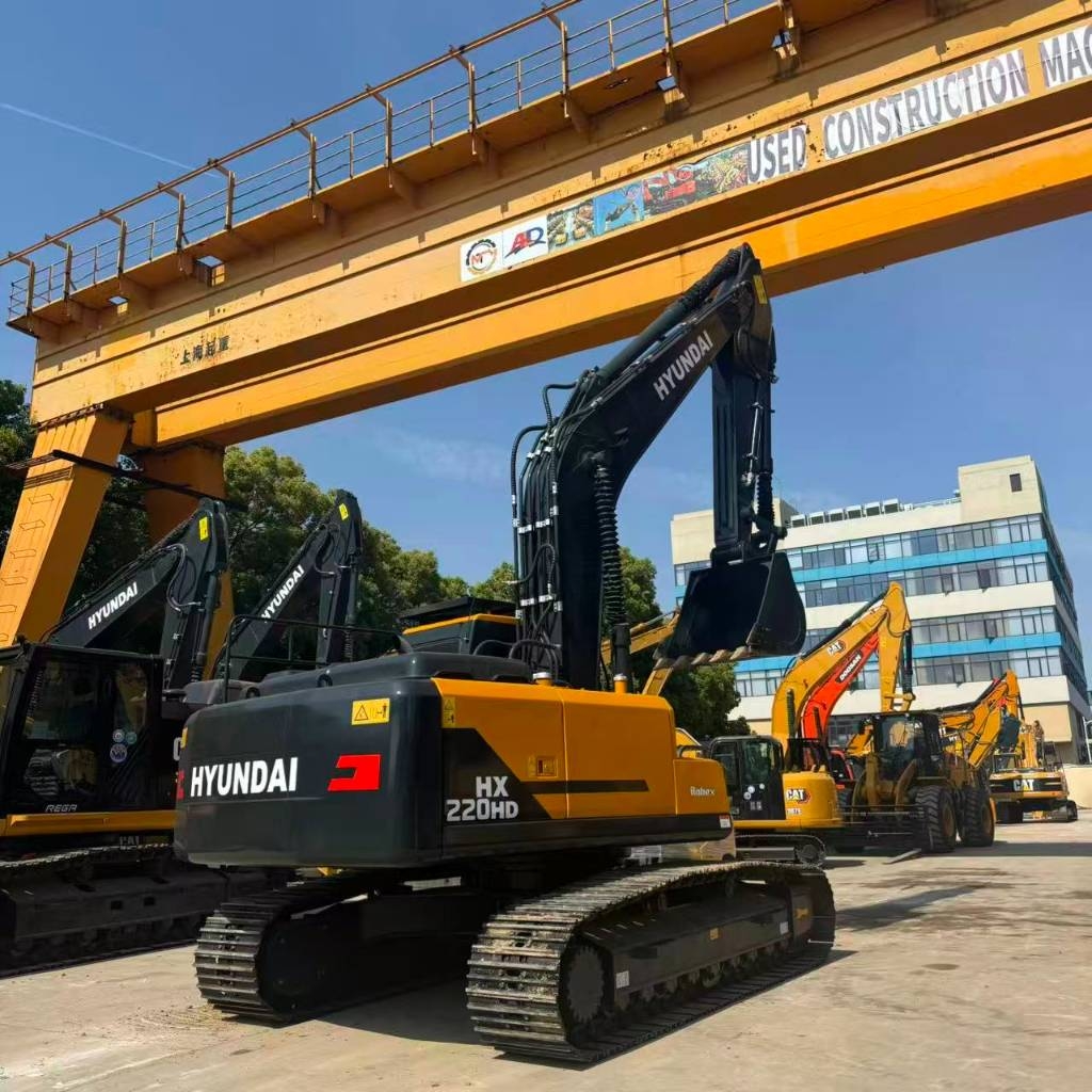 Pelle sur chenilles Hyundai HX 225 HD — occasion 2025, 500 h