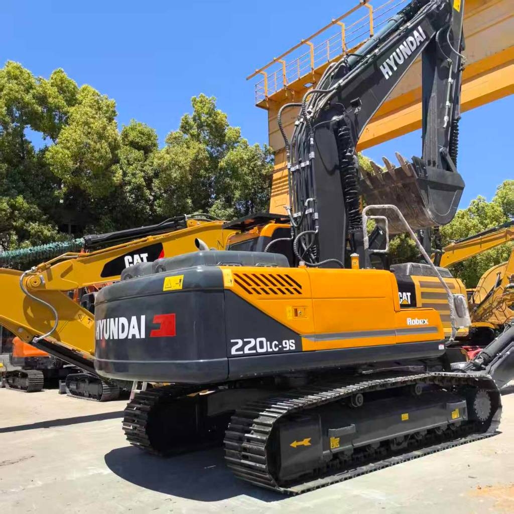 Hyundai R220LC-9S
