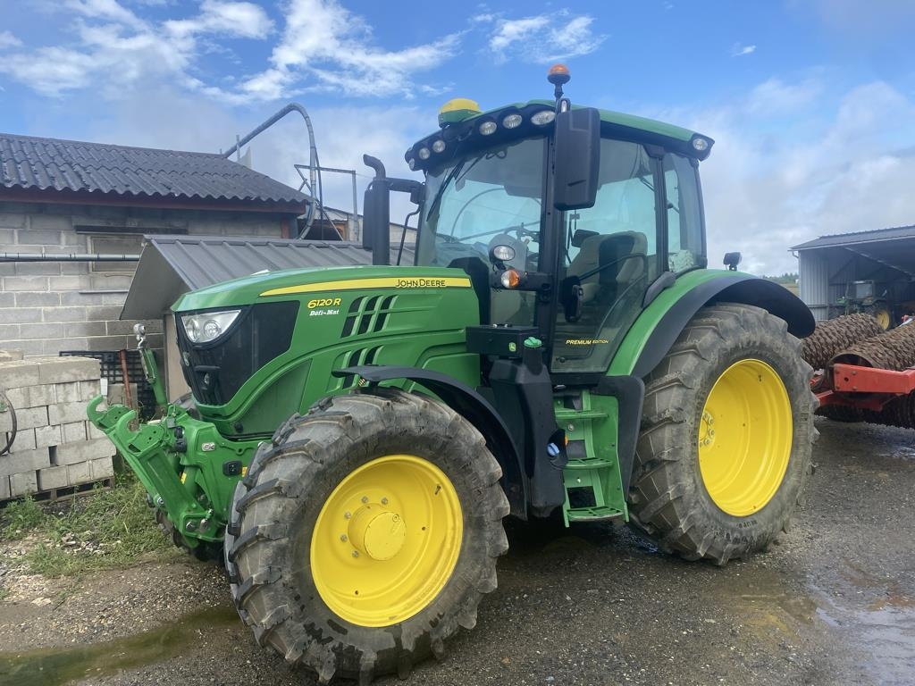 John Deere 6120R
