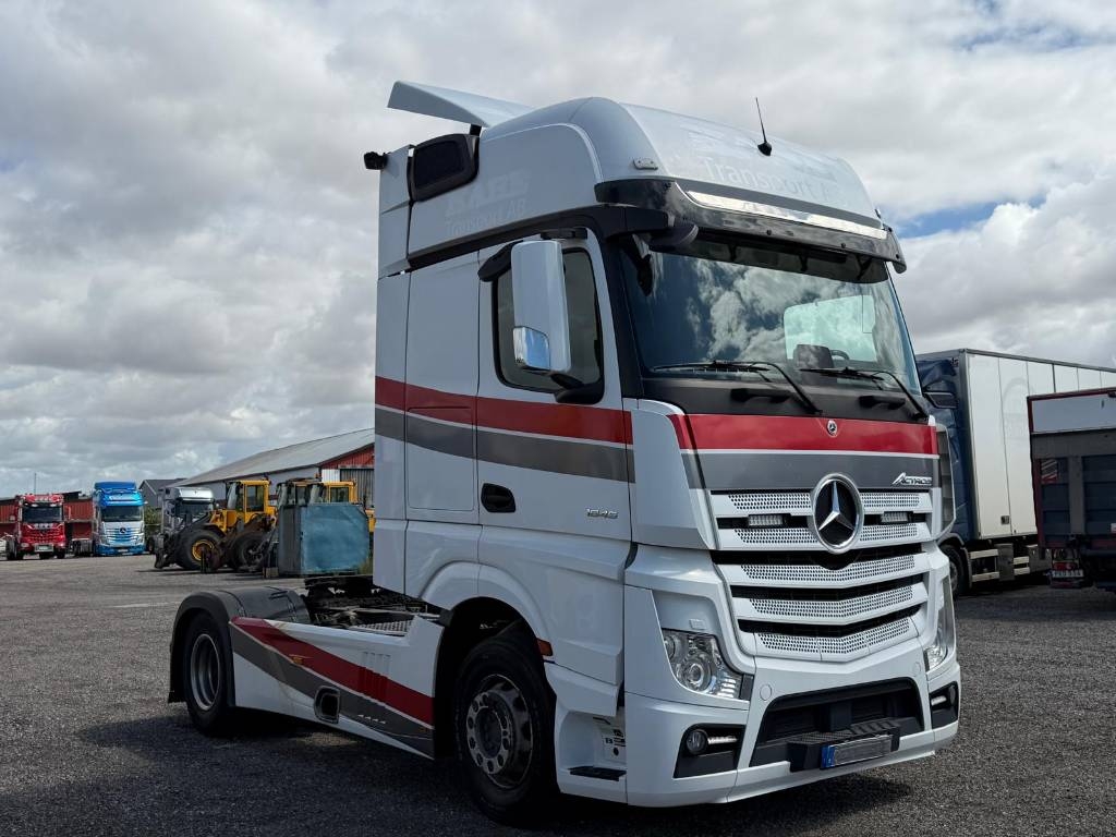 Mercedes-Benz ACTROS Serie 6895