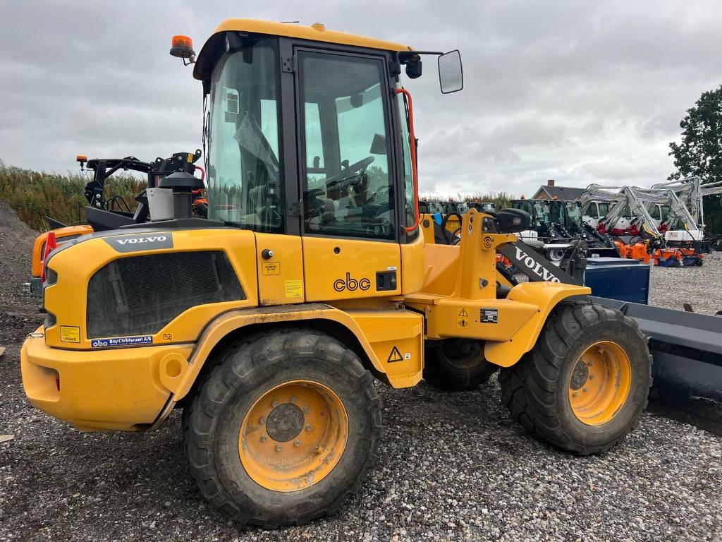 Volvo L 30