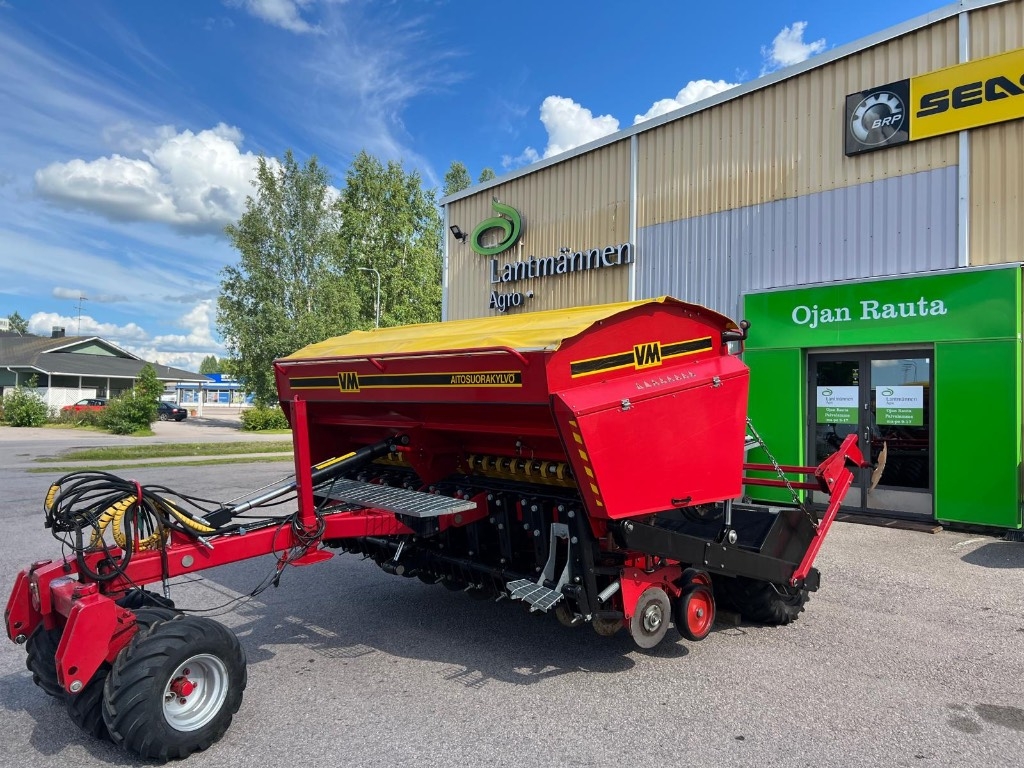 VM 300 SK kylvölannoitin hyvillä varusteilla.
