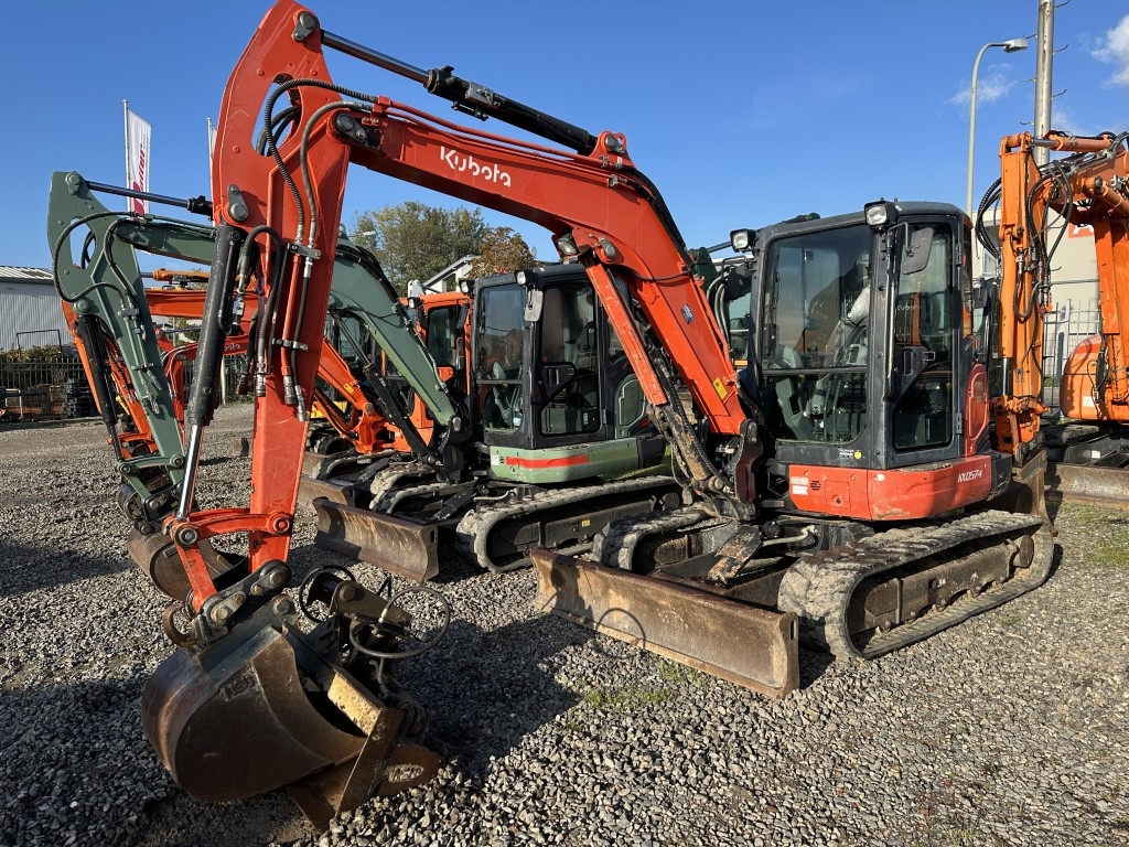 Mini-pelle Kubota KX 057-4 HI netto 23.000 EUR — occasion 2015, 5 052 h
