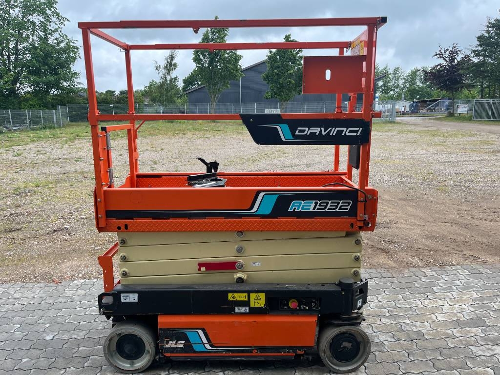 JLG AE 1932