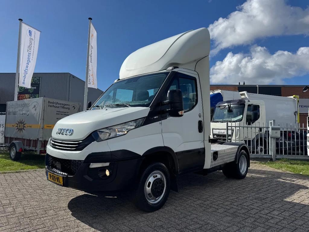 Fourgon utilitaire Iveco Daily 40C18 Hi-Matic (Aut.) BE 9,2 Ton — occasion 2019