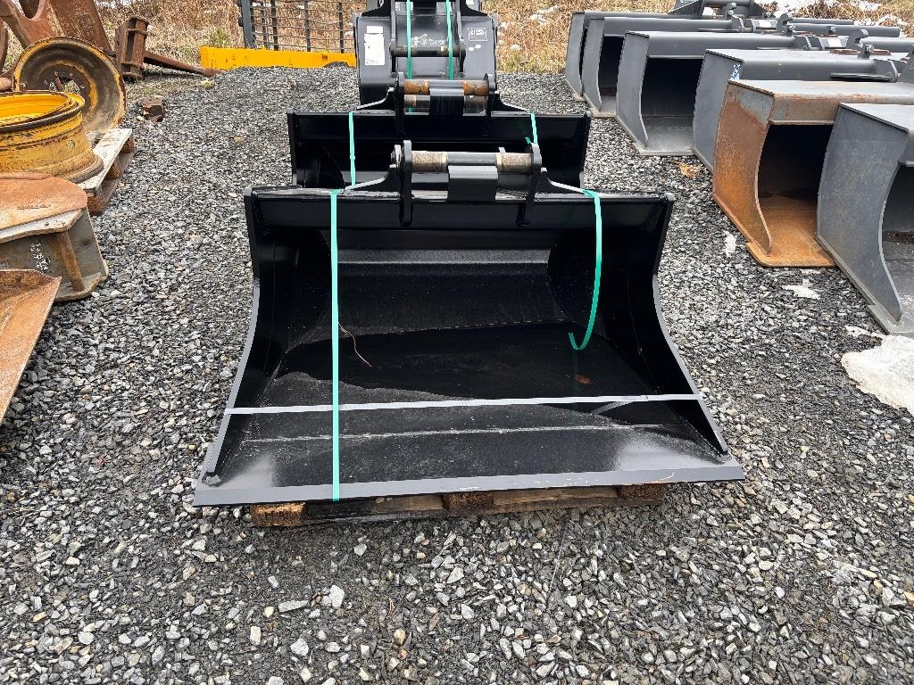 Hitachi ZX 135 W-7 / Pyörittäjä, 3 kauhaa, Rasvari, StageV kuva 16