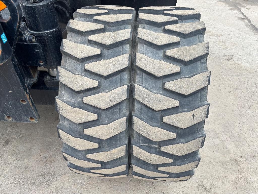 Hitachi ZX 135 W-7 / Pyörittäjä, 3 kauhaa, Rasvari, StageV kuva 9