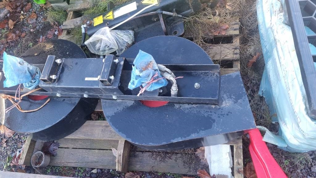 Massey Ferguson CHAFF SPREADER