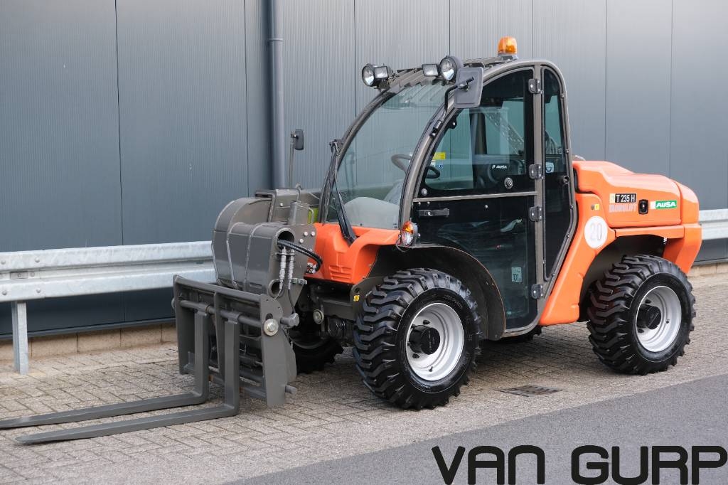 Chariot télescopique Ausa T 235 H | 2020 | 770h — occasion 2020, 770 h