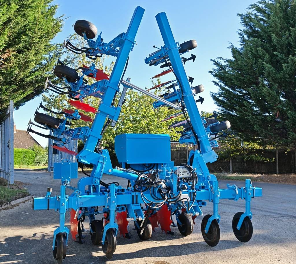 Monosem 8 ROW CULTIVATOR