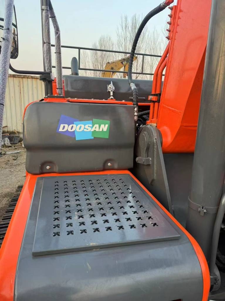 Doosan DX300LC-9C