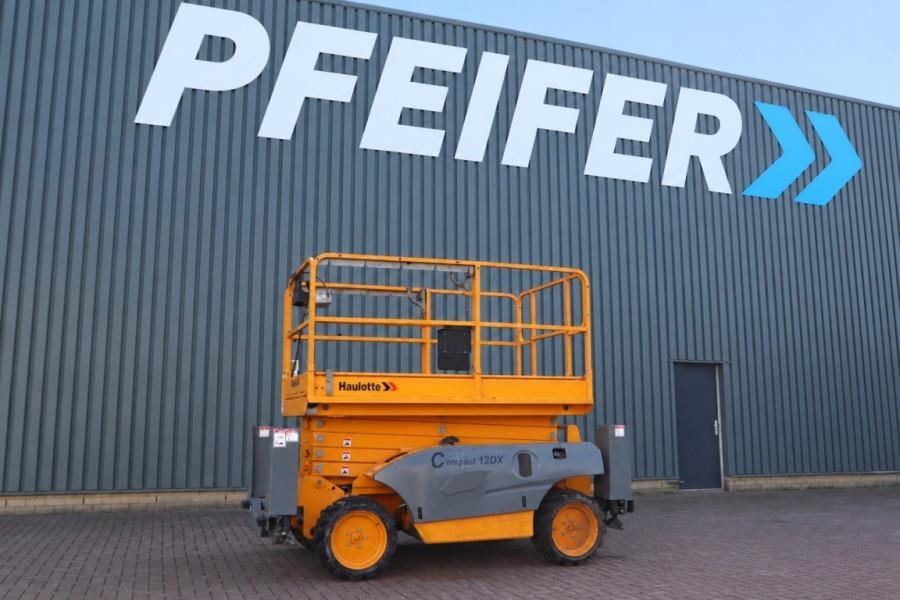Nacelle à ciseaux Haulotte Compact 12DX Diesel, 4x4 Drive, 12m Working Height — occasion 2016, 1 015 h