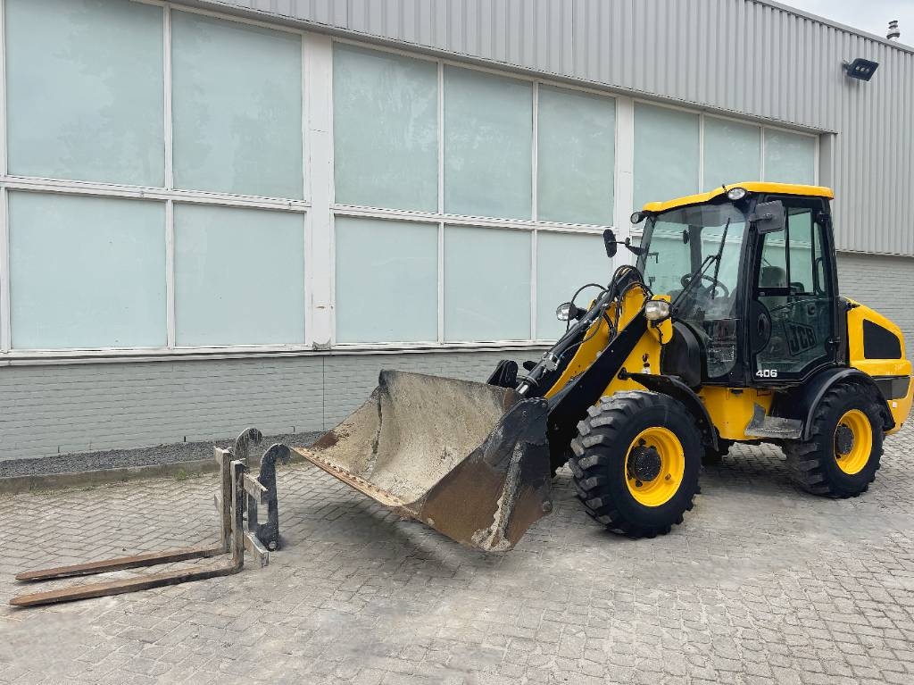 JCB 406 T4