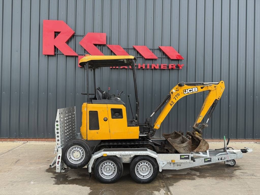 JCB 15 C-1 1.5t Mini Excavator + 2.7t Plant Trailer