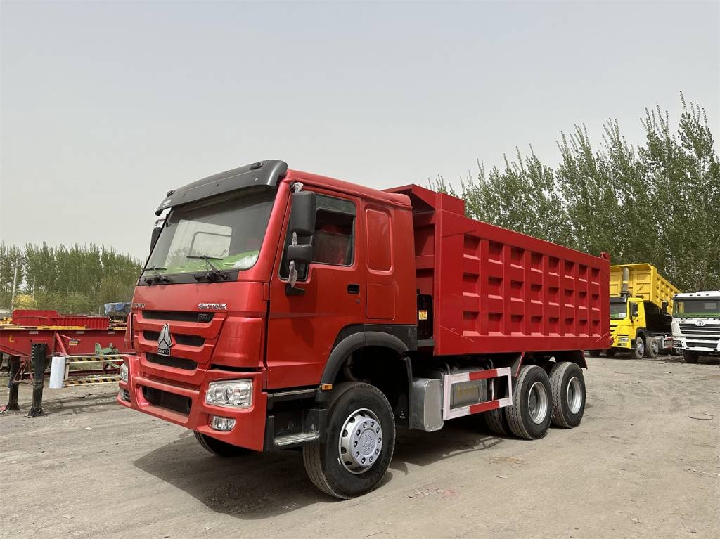 Camion benne Howo 371 — occasion 2024