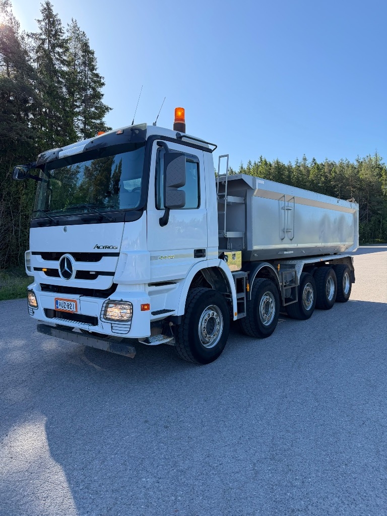Mercedes-Benz 4448 10x4