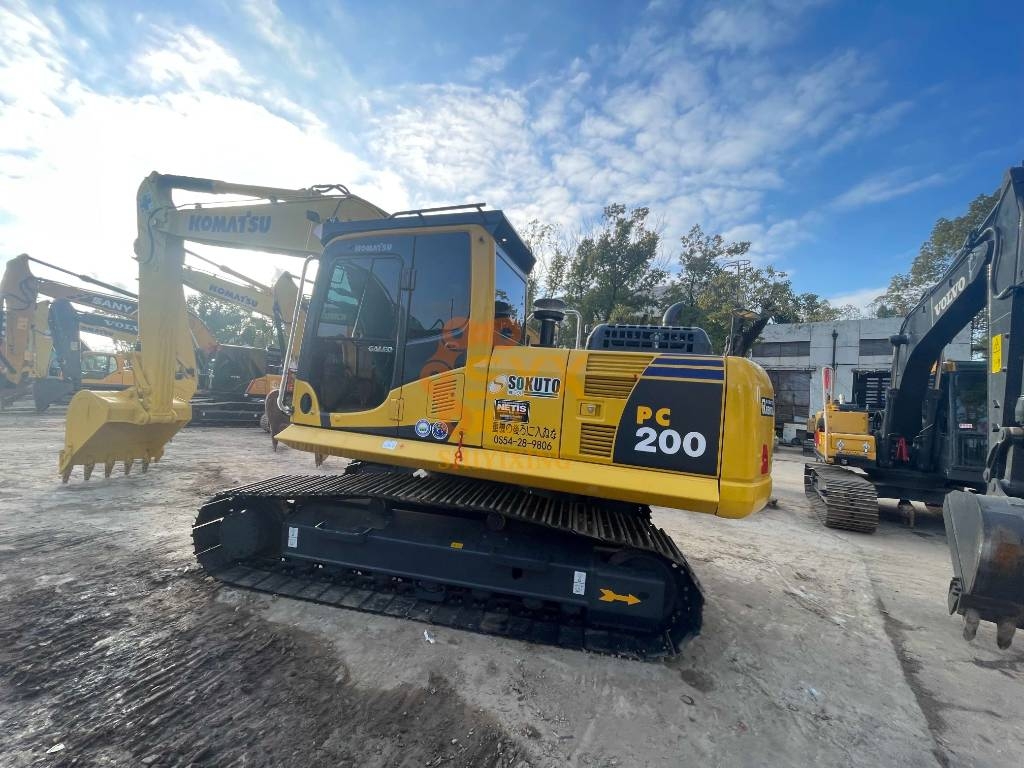 Komatsu PC 200-8