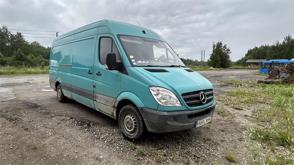 Fourgon utilitaire Mercedes-Benz Sprinter 313 CDI — occasion 2011