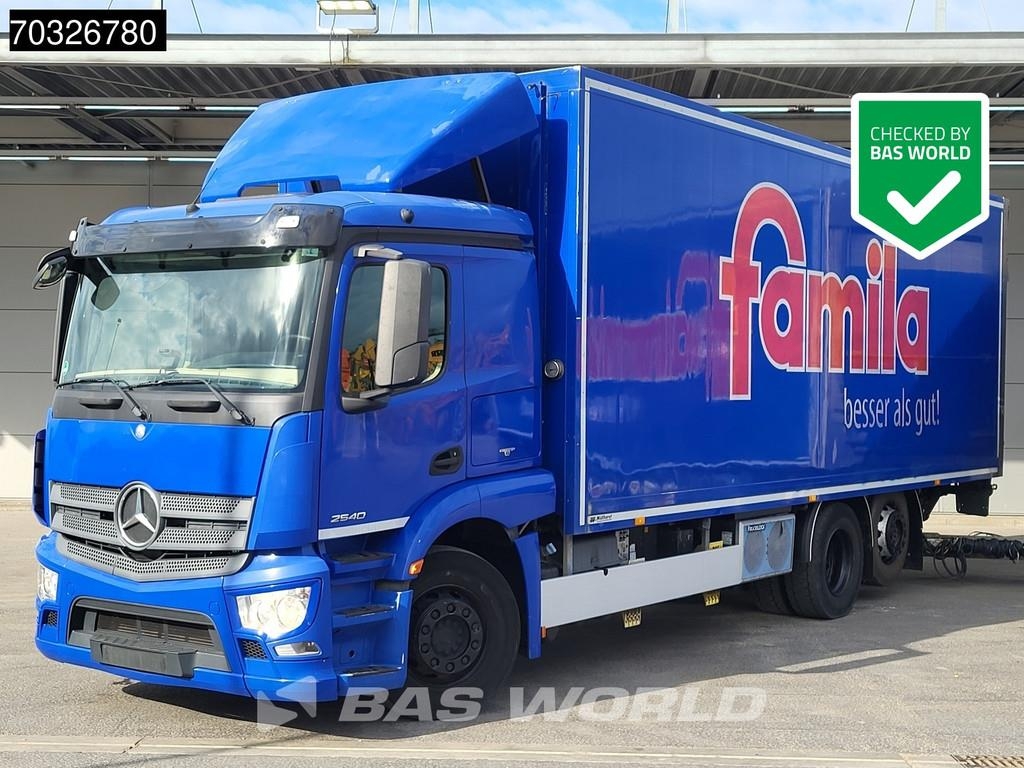 Mercedes-Benz Actros 2540 6X2 FrigoBlock Refrigerated Lift Axle