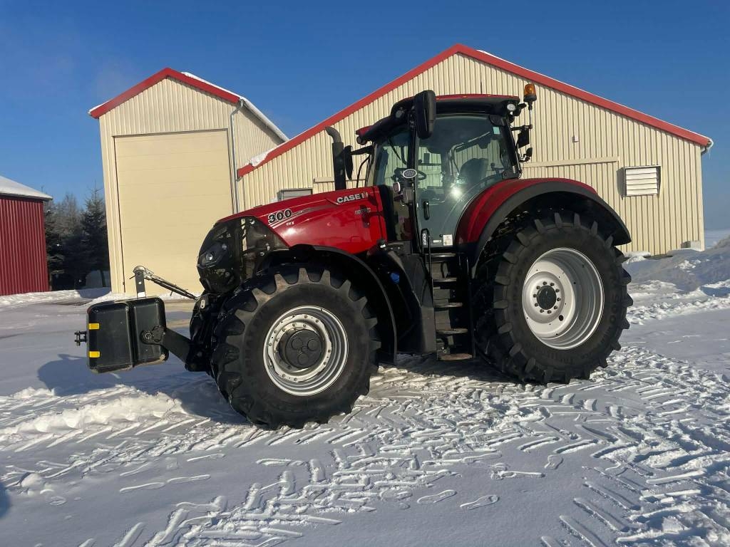 Case IH OPTUM 300 CVX