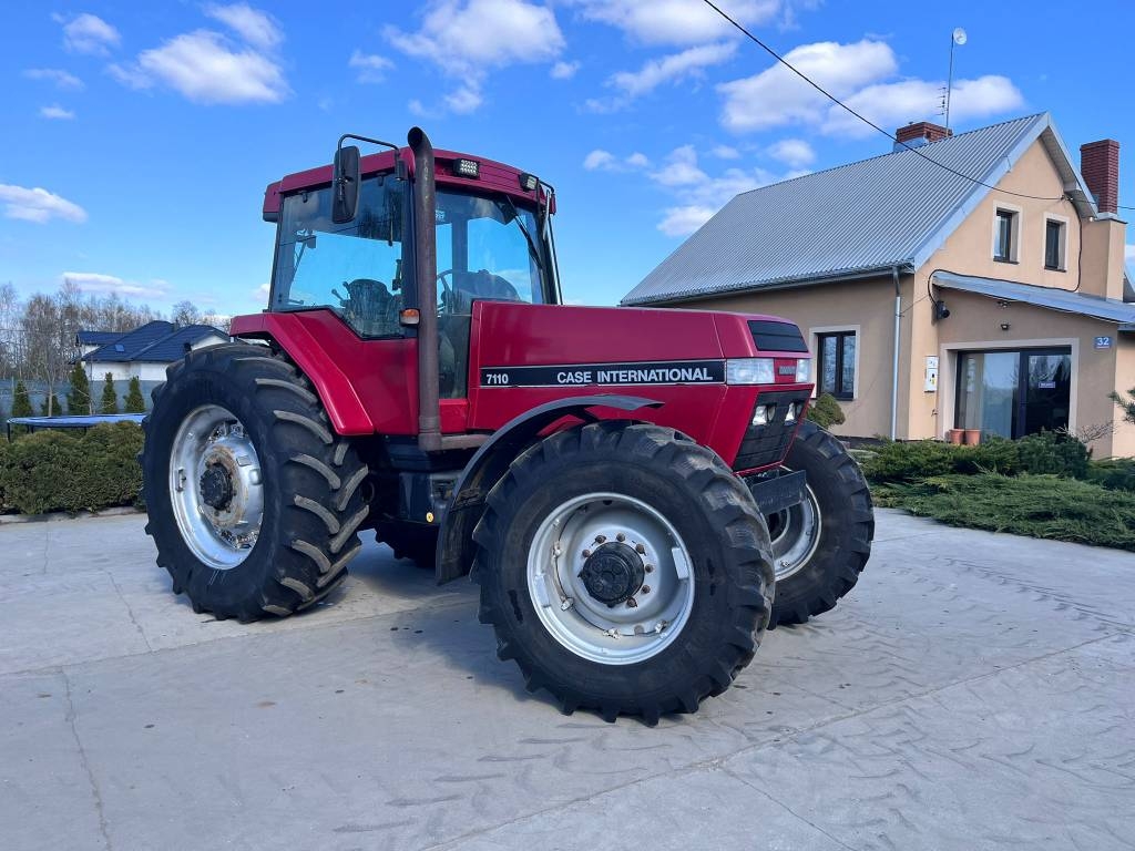 Case IH 7110