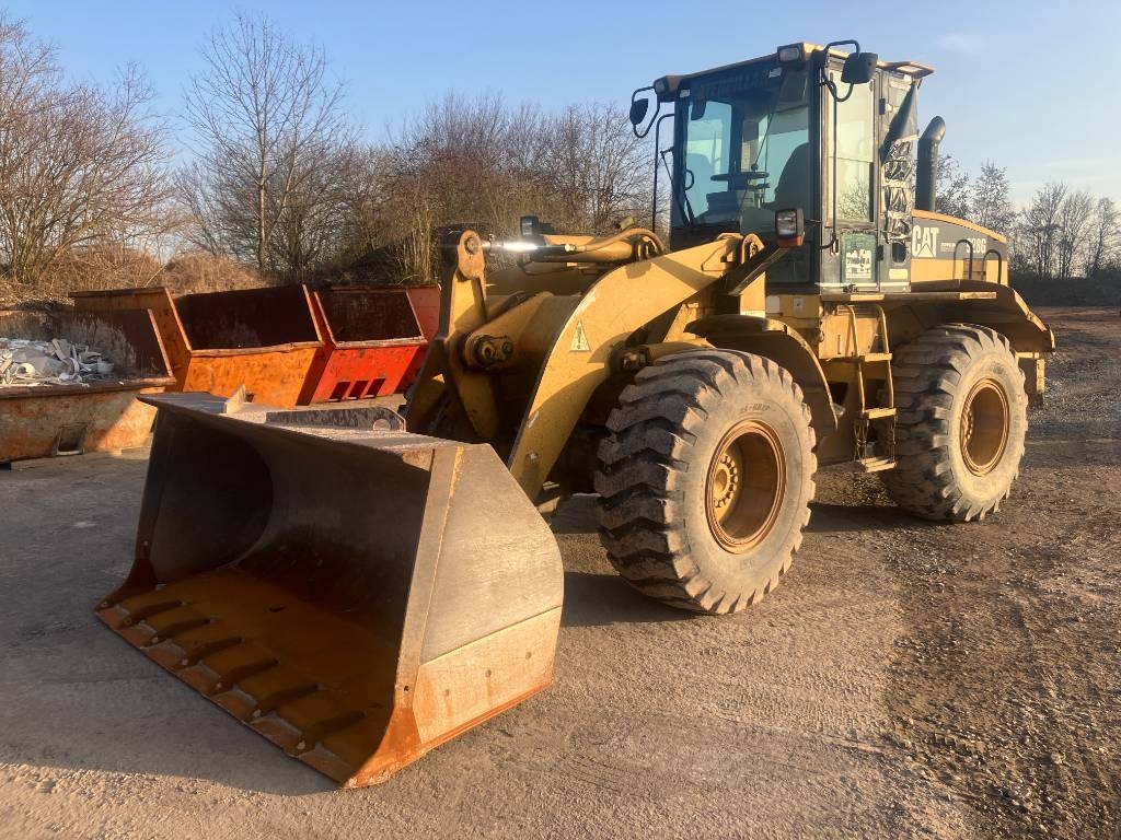 Chargeuse sur pneus Caterpillar 928 G — occasion 1997, 8 500 h