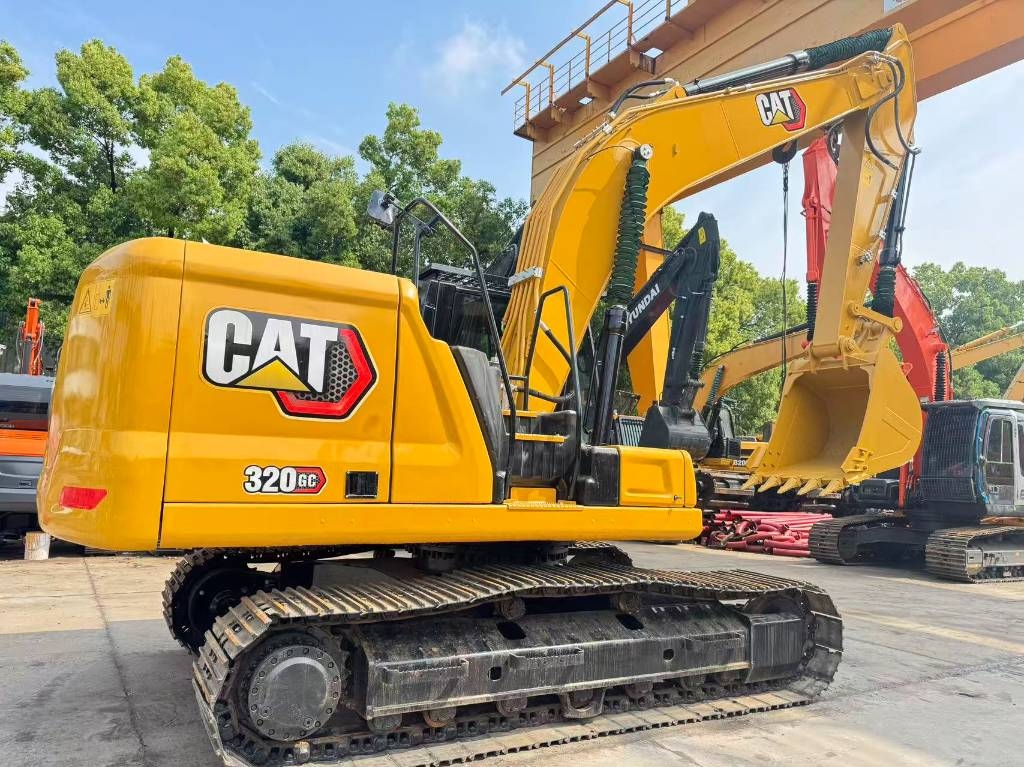 CAT 320 GC