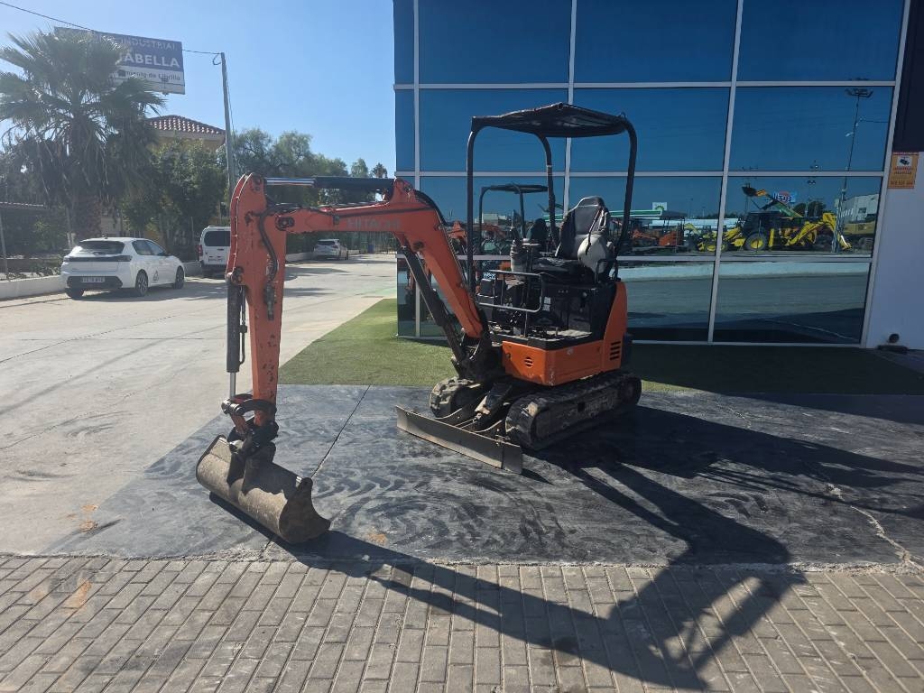 Mini-pelle Hitachi ZX 19-5 — occasion 2017, 3 900 h