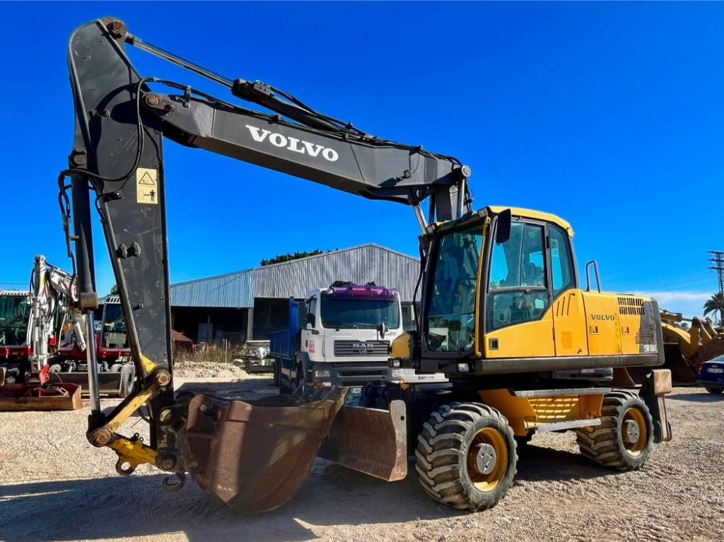 Volvo EW 180 C
