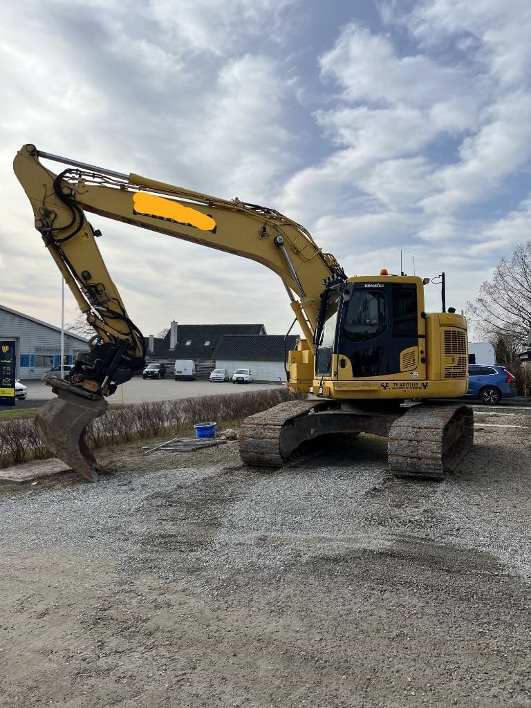 Komatsu PC 228