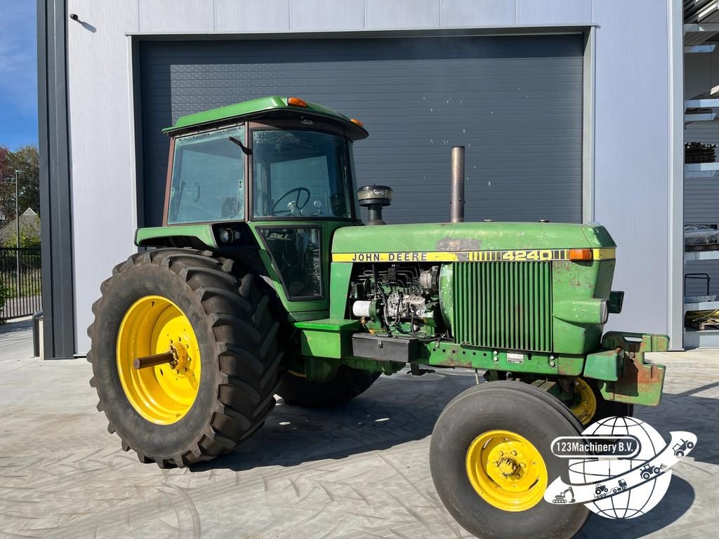 Tracteur agricole John Deere 4240 5.5t Hobby Sport — occasion 1979, 2 500 h