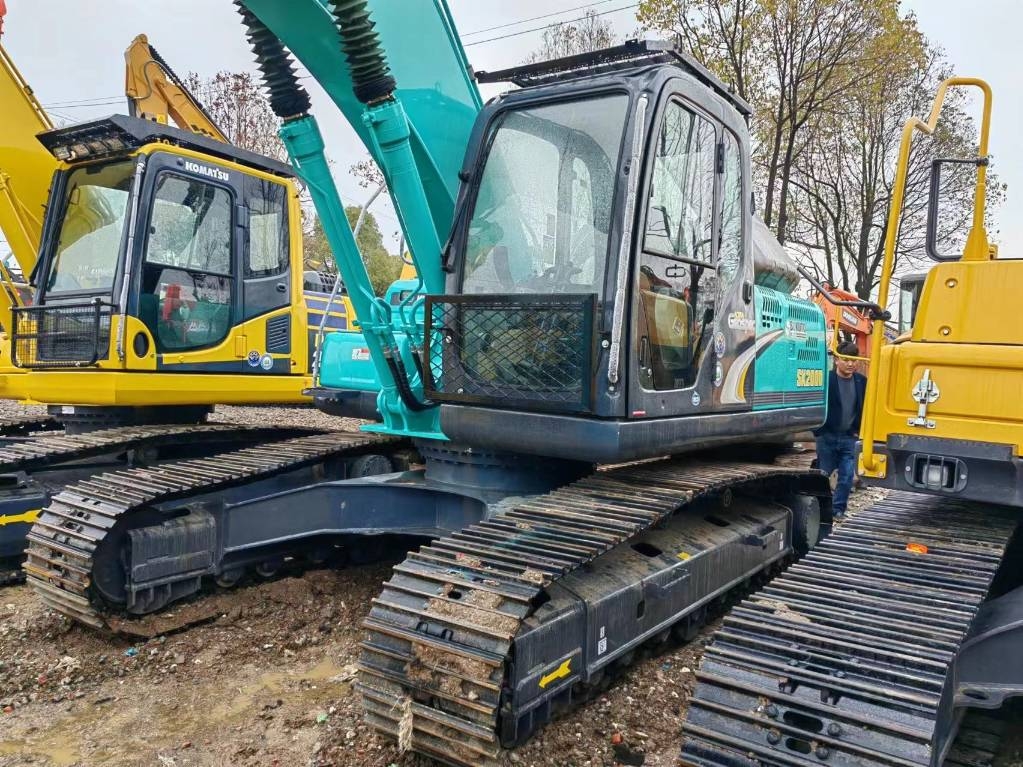 Pelle sur chenilles Kobelco SK200D — occasion 2024, 1 000 h