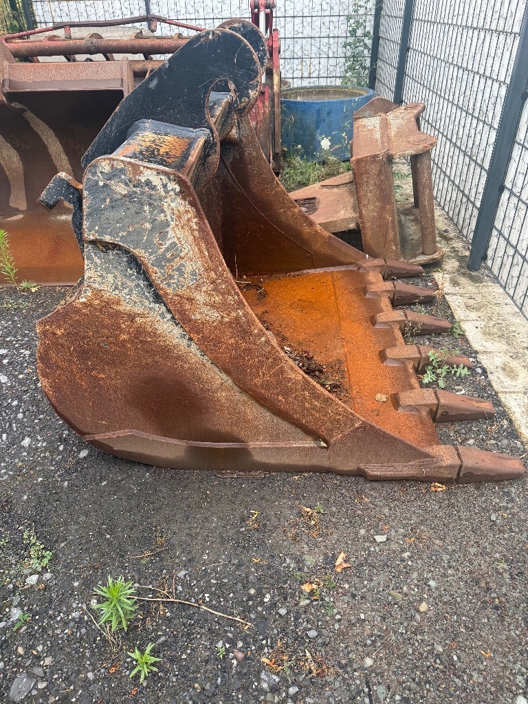 Pelle sur chenilles Caterpillar Tieflöffel 1400mm Cw 40 — occasion, 200 h