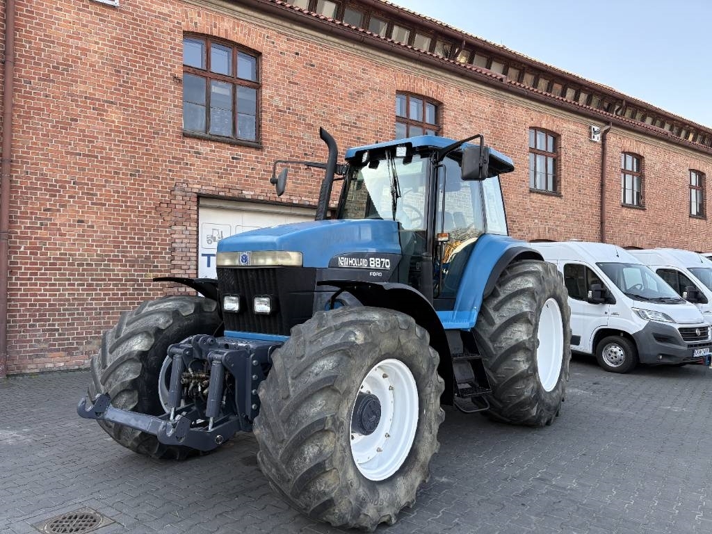 New Holland 8870