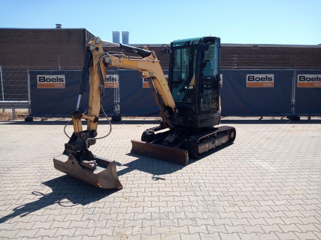 Yanmar ViO25-4