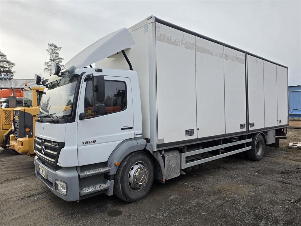 Mercedes-Benz Axor 1829