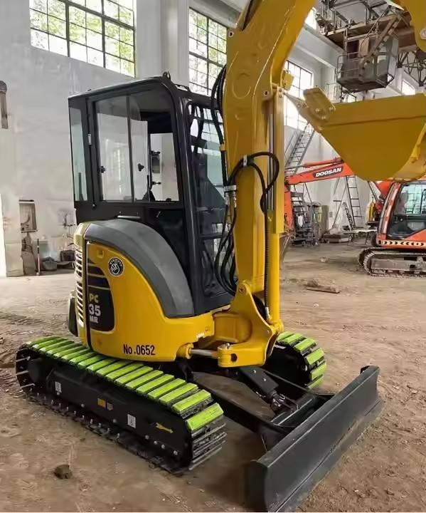 Komatsu PC 35 MR