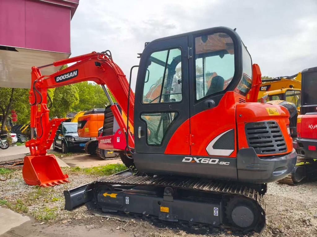 Doosan DX 60-9 C