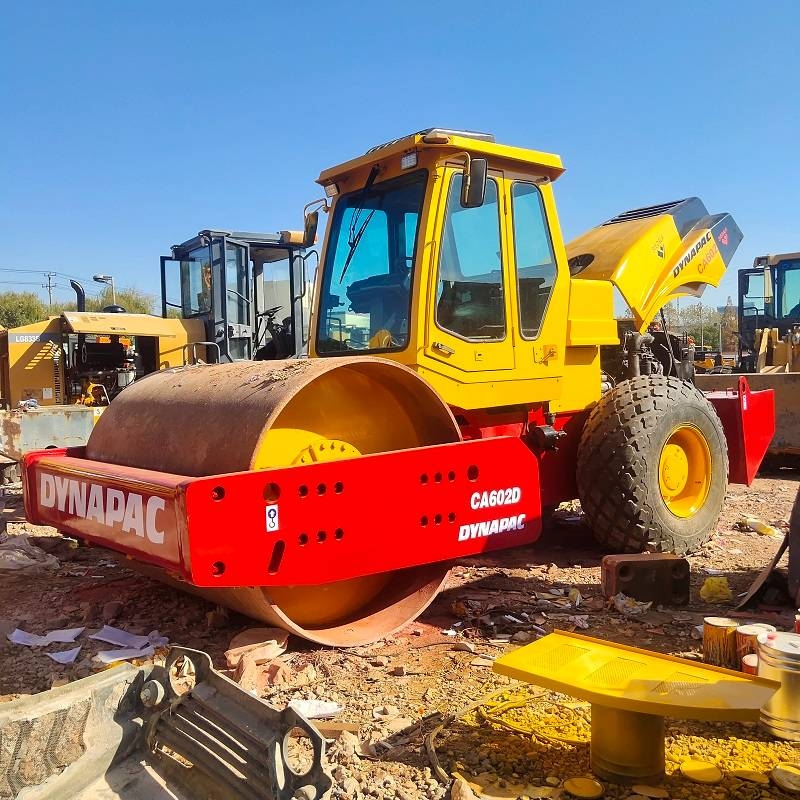 Rouleau monocylindre Dynapac CA602 — occasion 2025, 285 h