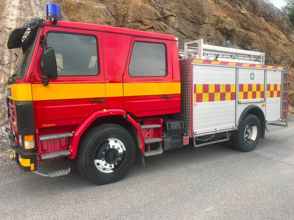Scania P93H 4x2 250 42 - fire engine