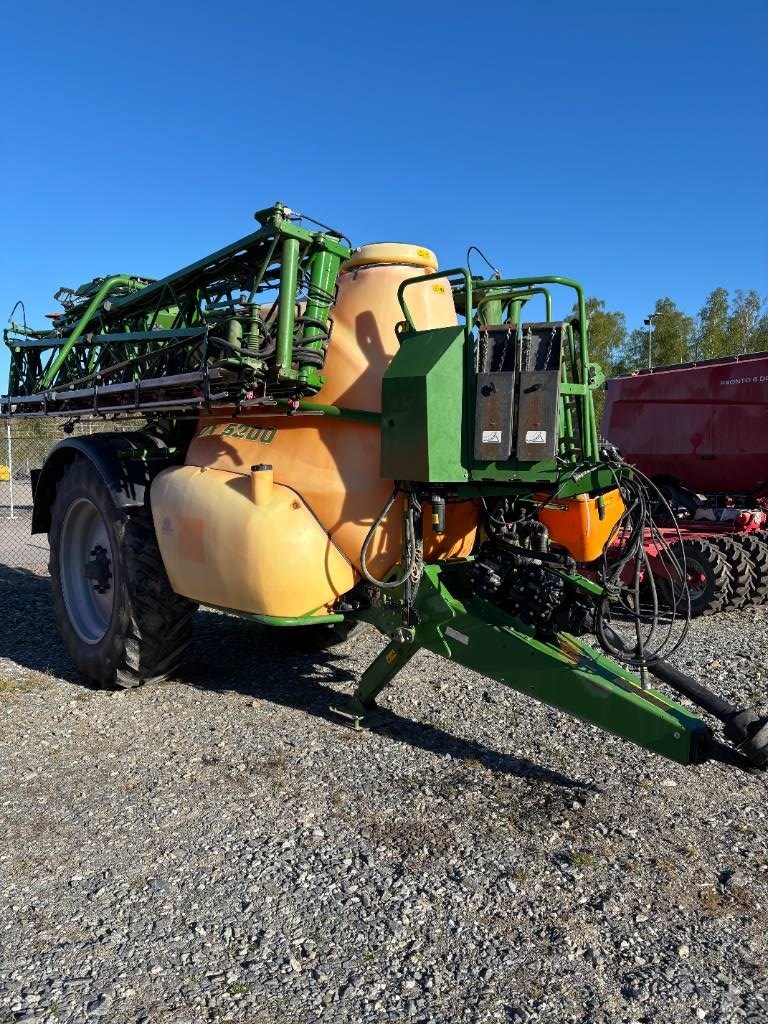 Amazone UX 5200