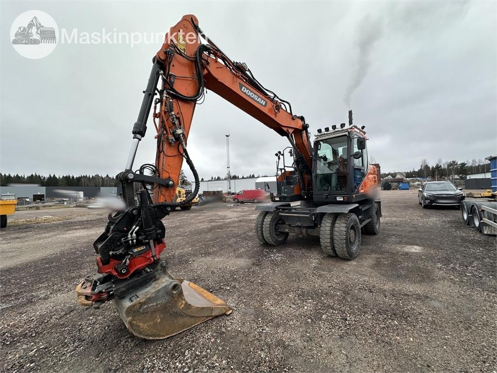 Doosan DX 165 W-5