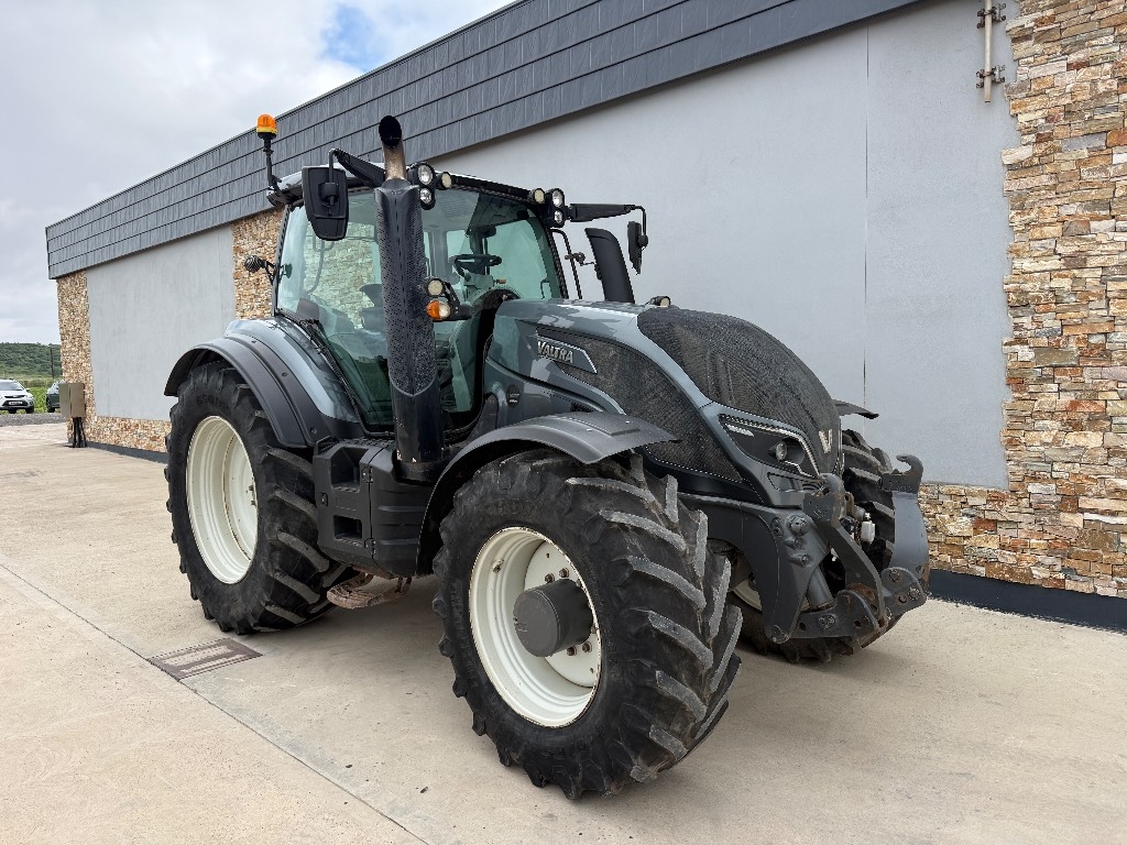 Valtra T 174